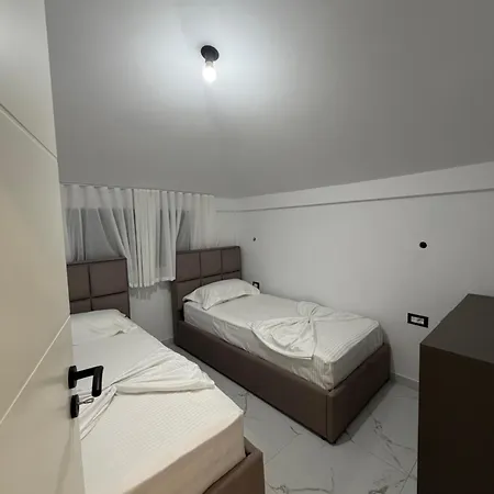 Redi Apartamento Vlorë